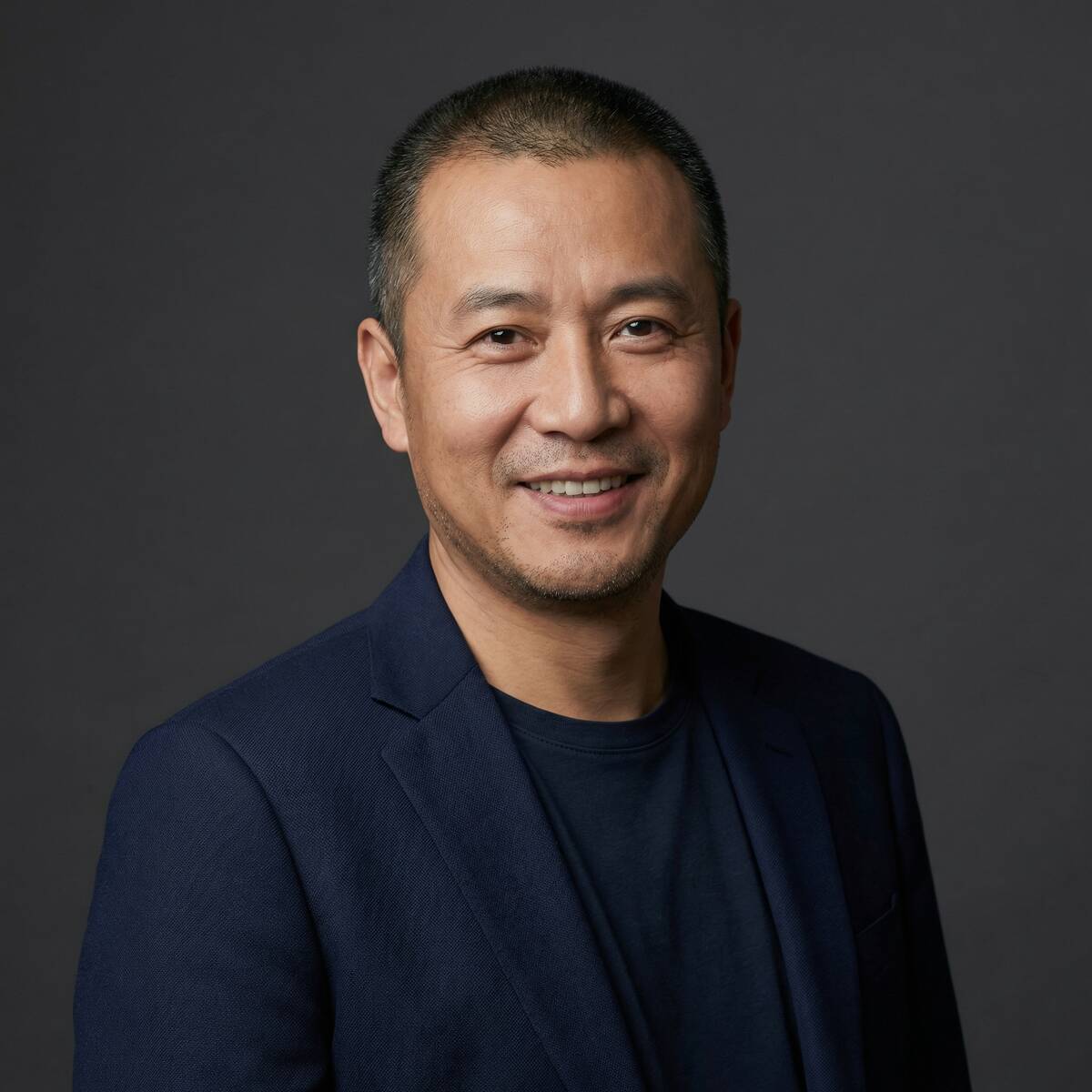 自慰喷水导演顾问张明远